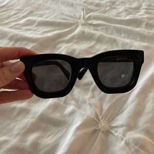 STRATA ROADCASE SUNGLASSES - No box like new